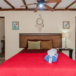 Primitive Selfcheck-in Adults Only 2*, Tulum Mexique