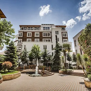 https://prestige-hotel-tirana.hotels-in-tirana.com